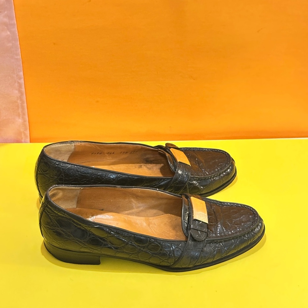 Polo by Ralph Lauren Women Black Crocodile-Embossed Loafers - Picture 13 of 15